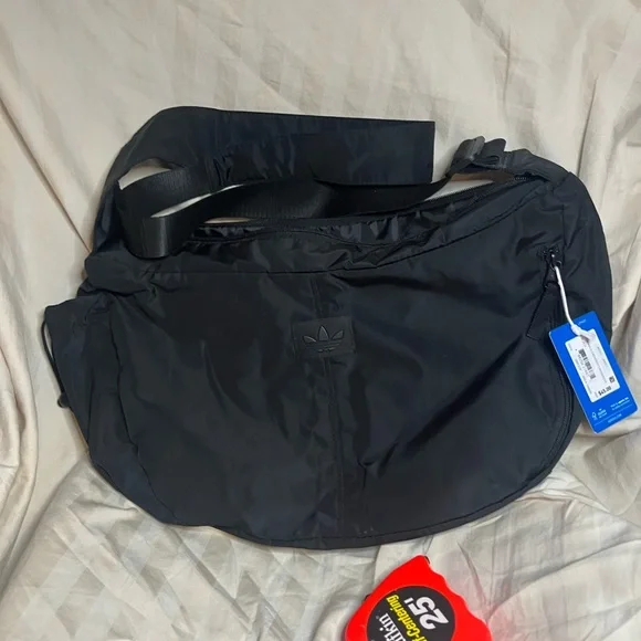 Adidas Black Nylon Crossbody Bag nwt - Picture 3 of 8